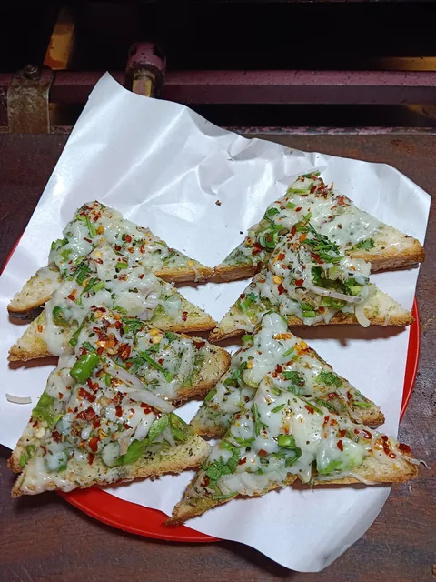 Guru Sandwich and Pizza Centre