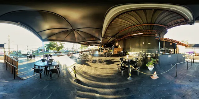 Tô em Casa Espetaria e Hamburgueria