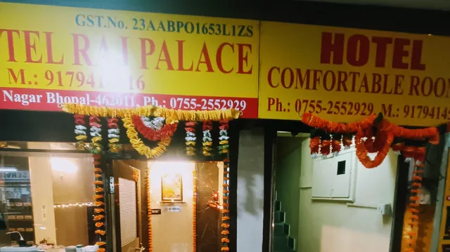 Hotel Raj Palace