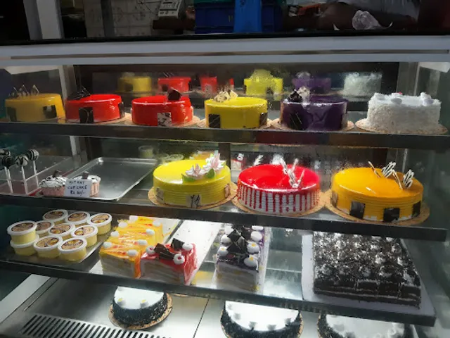 Benney Bakes n Cakes