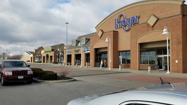 Buckeye Grove Shopping Center