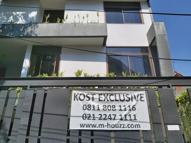 M-Houzz Kost Exclusive
