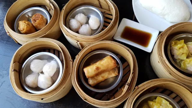 Waraporn Chinese Bun and Dim Sum