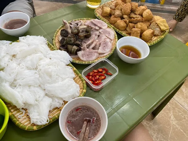Bún đậu Phan Phù Tiên