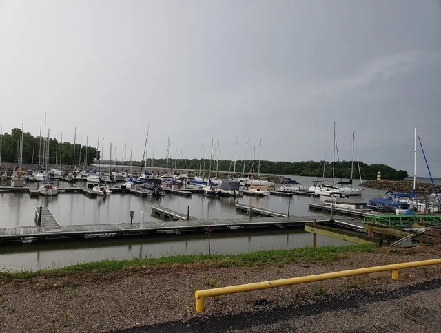 Carlyle Lake Dam West Campground