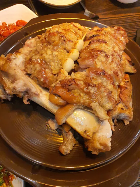 아씨네화덕족발 다산점