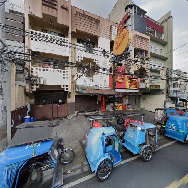 Vaccinated Staff - OYO 829 Kysabel 4 Hotel