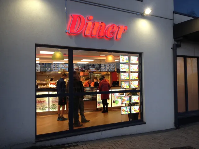 Romayo's Diner Royal Canal Park