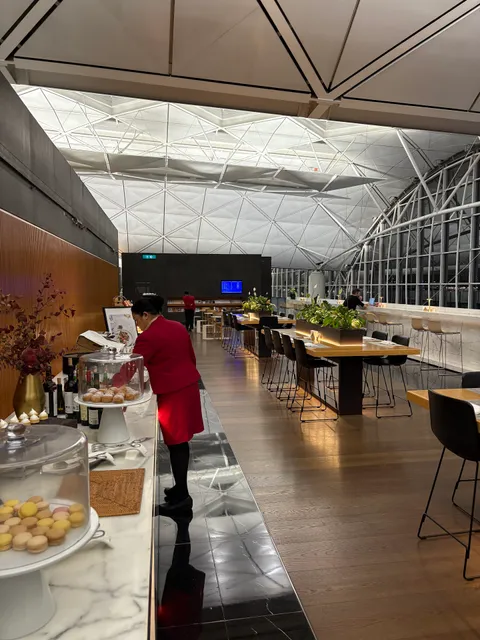 Cathay Pacific - The Wing, First Class Lounge