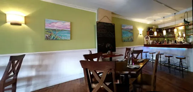 Parrott's On Eleventh