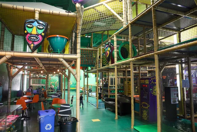 Go Bananas (Langley Location)