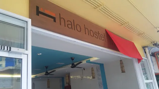 Halo Hostel