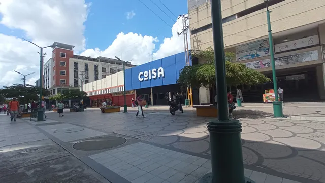 Centro Comercial Valencia Plaza