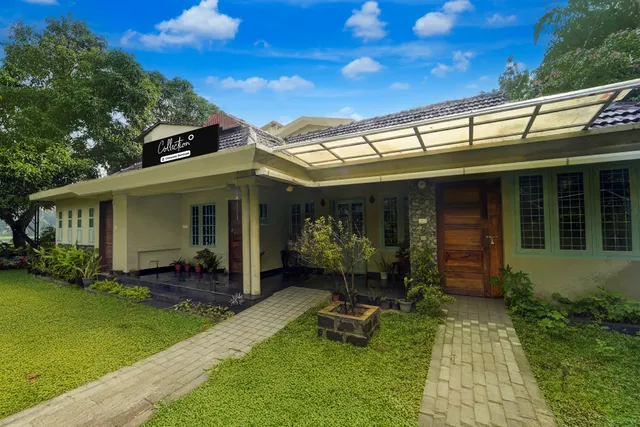 Collection O Chalakkudy River Annamanada Formerly Svasthya Retreat