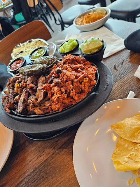 Clasico Kitchen Bar - Zaragoza