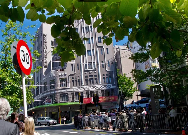 St George Accommodation