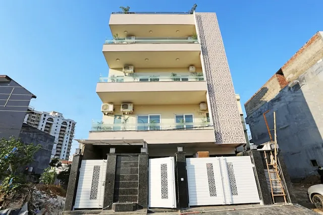 Capital O 27692 Mavens Green