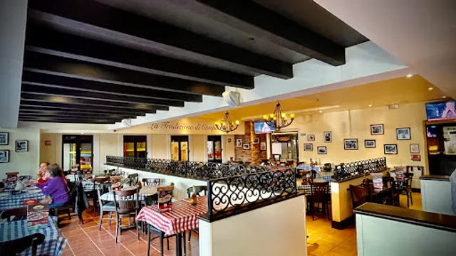 Italianni's Lomas Plaza