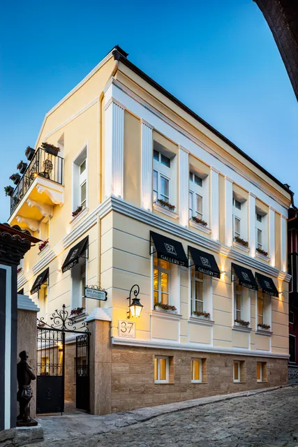 Hotel Gallery 37 Powered by ASTON