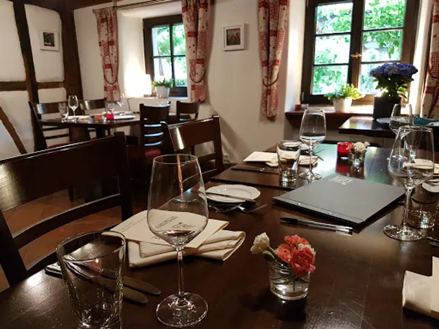 1463 Restaurant und Apartmenthaus