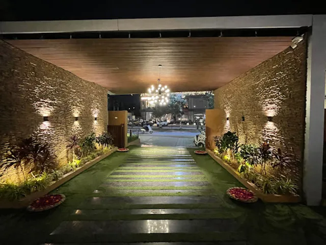 Greenland Restro & Cafe