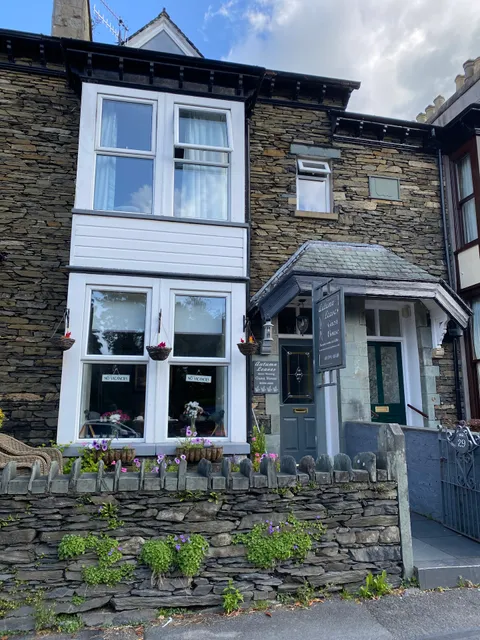 Autumn Leaves Guest House