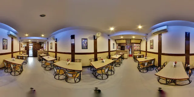 Santushti Vegetarian Restaurant