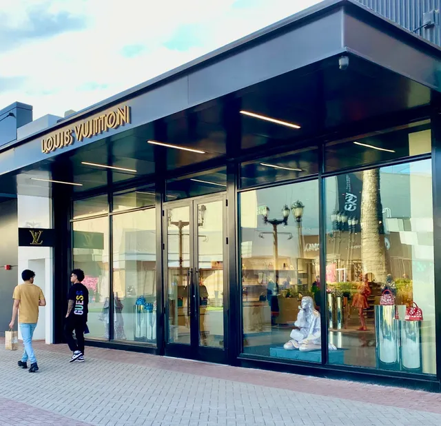 Louis Vuitton Old Orchard