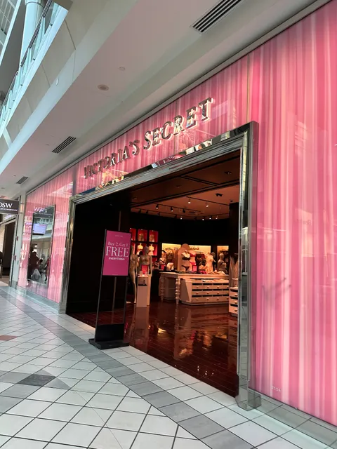 Victoria's Secret & PINK
