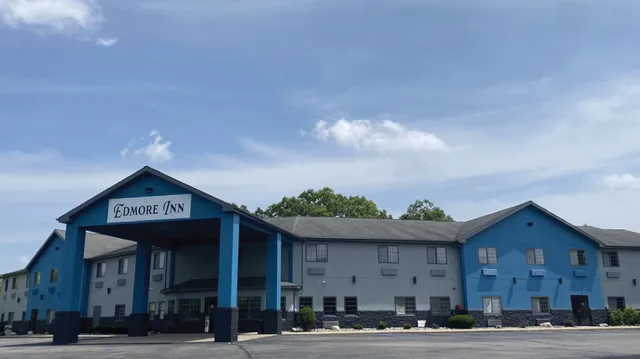 Edmore Inn (formerly Maxfield's Inn)