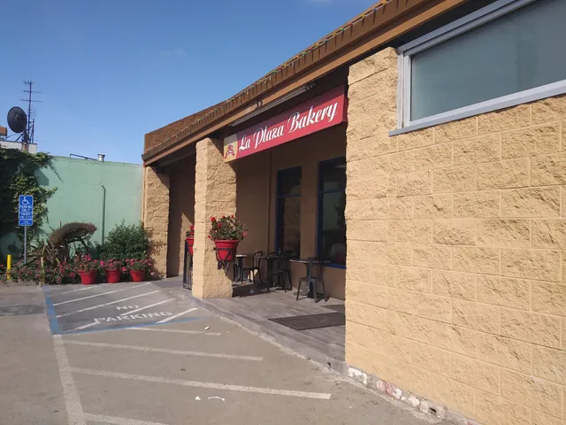 La Plaza Bakery