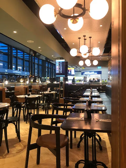 Co-Pilots Bar and Kitchen