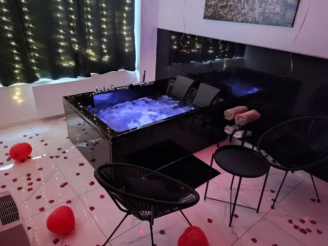 Appartement jacuzzi privatif Jennah Spa