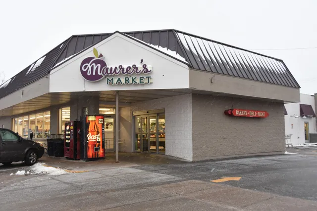 Maurer's Market IGA - Wisconsin Dells WI
