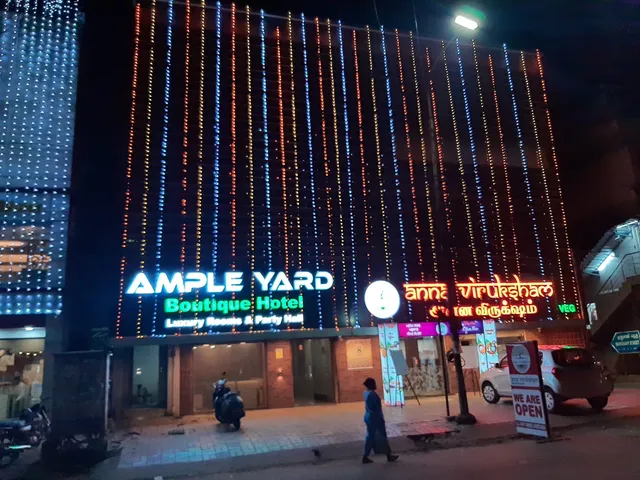 Ample Yard Boutique Hotel / Banquet Studios