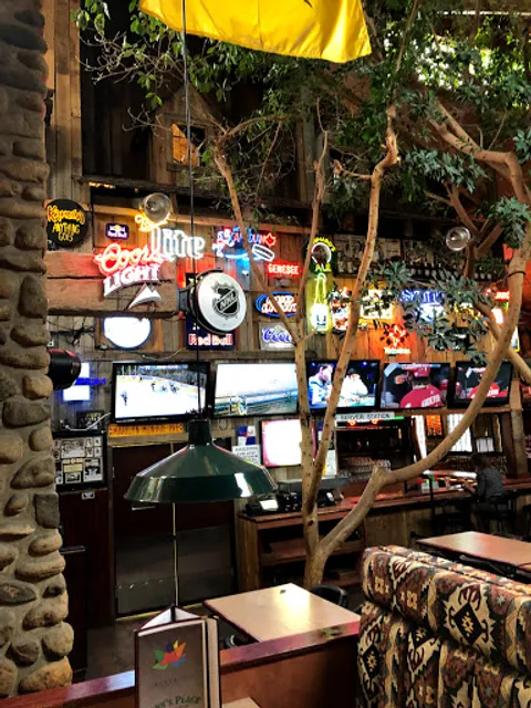 Time Travell Restaurant and Bar