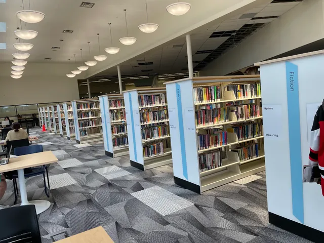 Calgary Public Library - Shawnessy