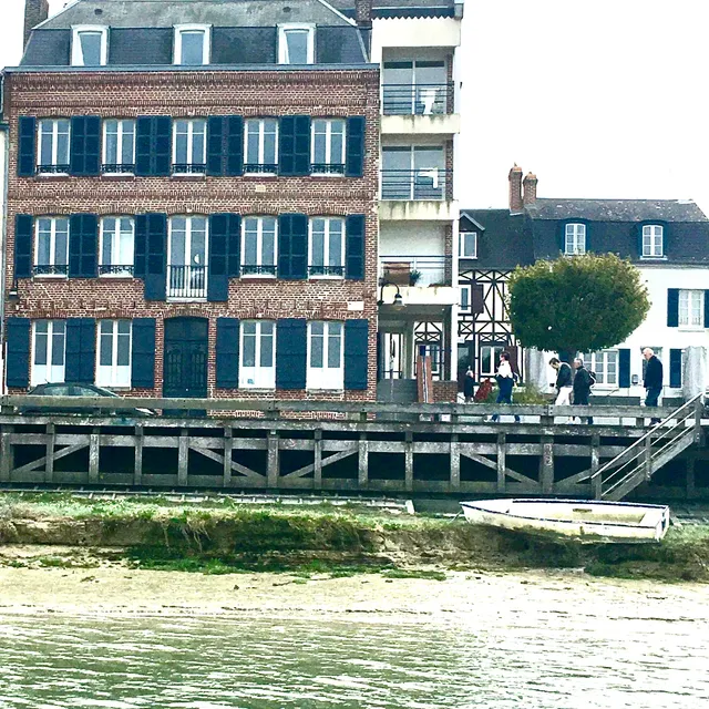 QUAI 77 - gîtes de 2 à 12 personnes