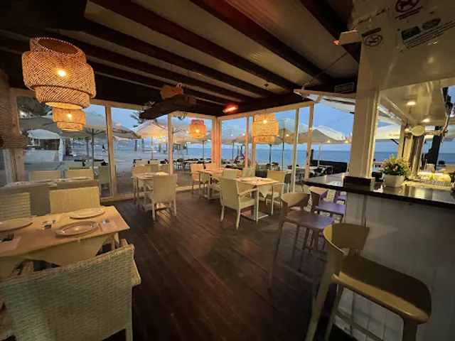 Essencia playa castell