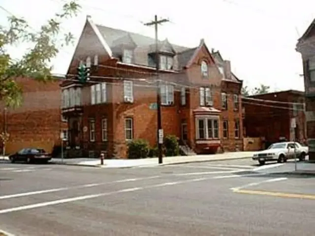 Olde Judge Mansion B & B