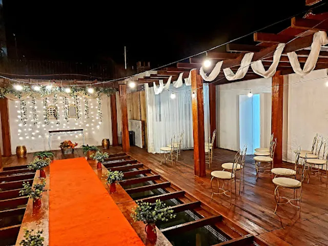 La Famiglia Cantina Italiana