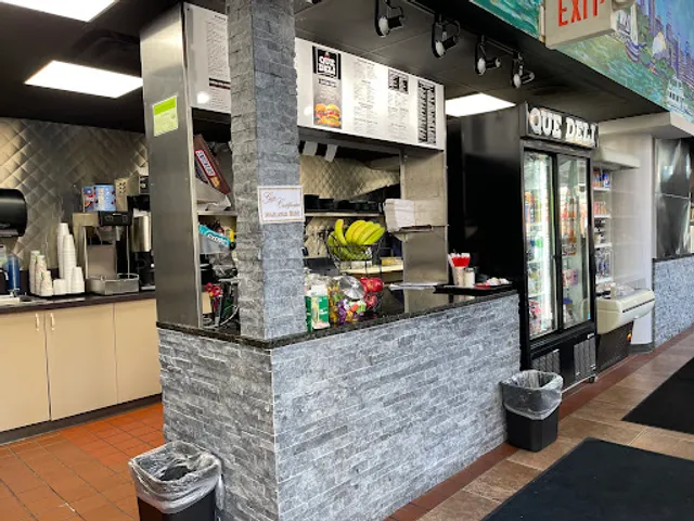 Que Deli