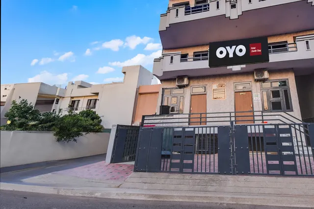 Hotel O The Zenith Stay