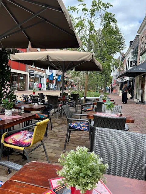 Lunchroom & Brasserie De Huiskamer