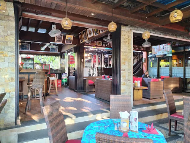 90 Degrees Restaurant