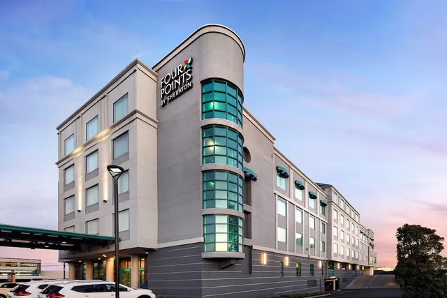 Four Points by Sheraton Hotel & Suites San Francisco Airport