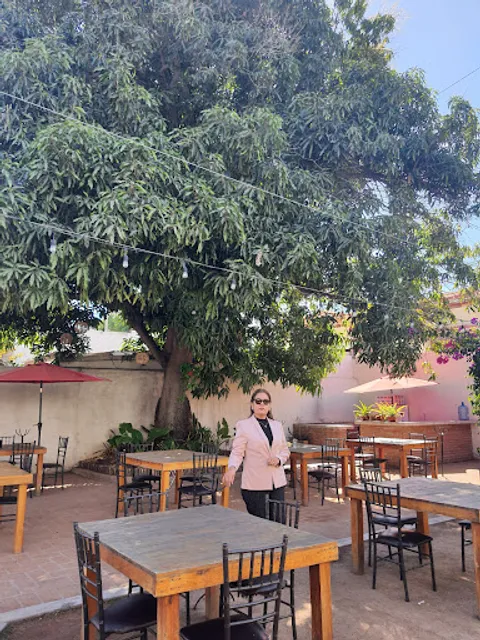 Los Jardines Restaurant