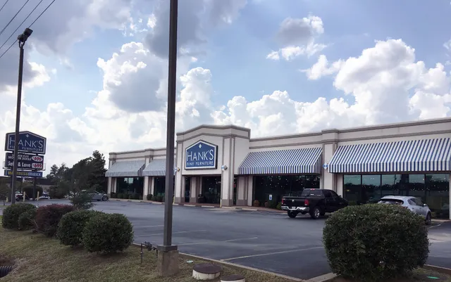 Hank’s Fine Furniture