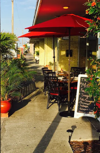 Nini's Cuban Cuisine