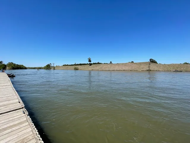 Canal Lake's Fish Camp